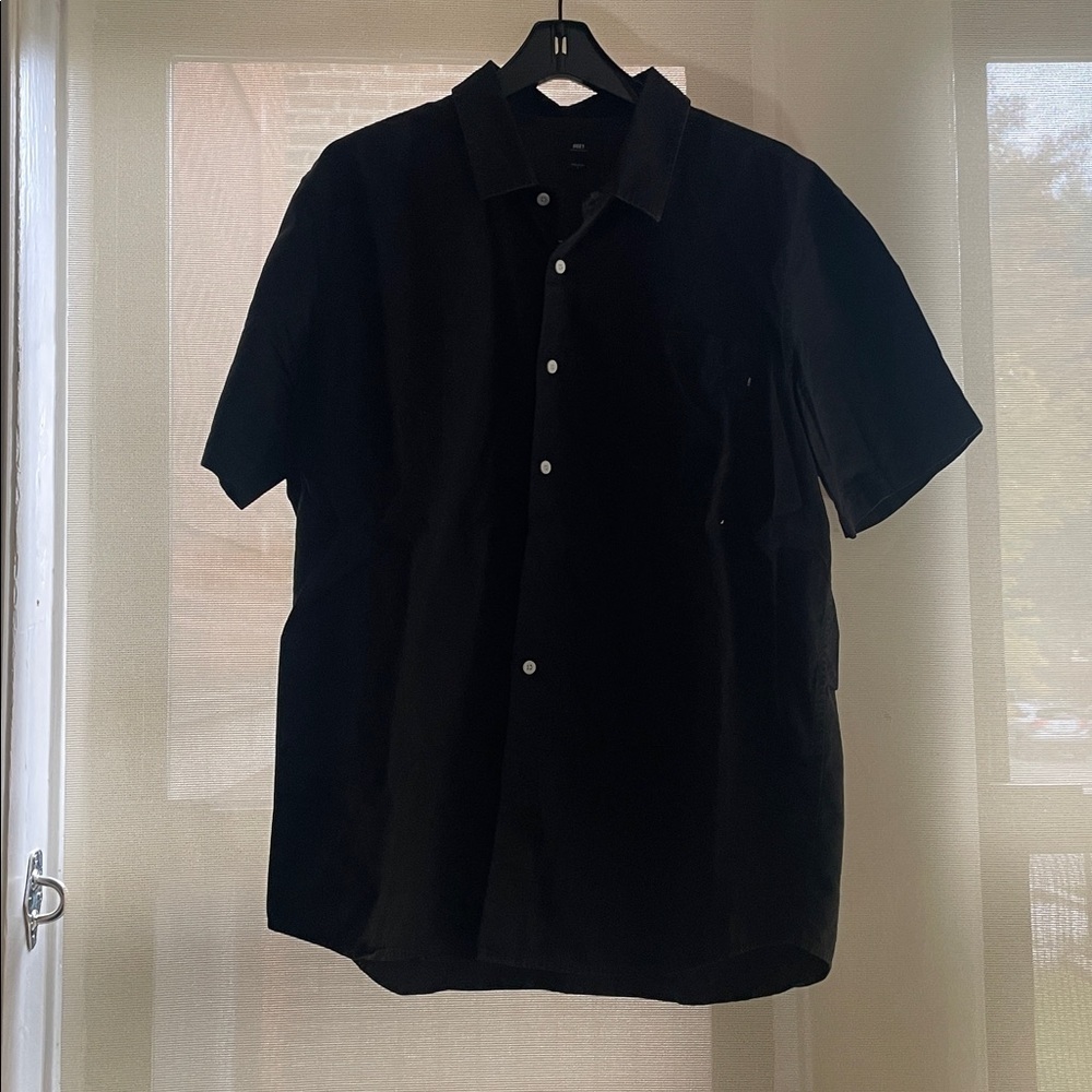 Obey Black Men's Shirt with City Script​​ - Picture 2 of 3